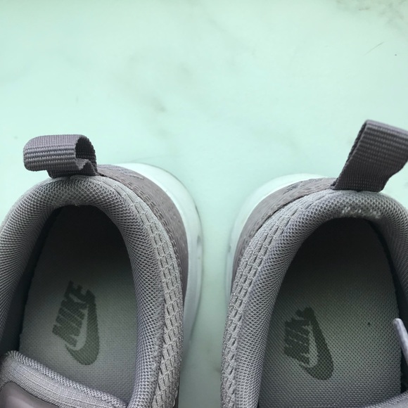 Nike Air Max Thea in Plum Fog - Picture 4 of 4